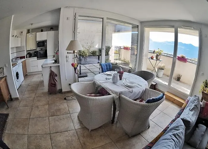 73m2 2 Parking Vue Apartment *